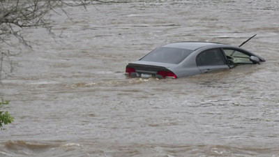 Россияне чьи автомобили пострадали от паводков