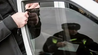 Депутаты устранили лазейку для авто с неправильной тонировкой