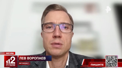 Женщина с дочерью едва не погибли из-за вылетевшего на встречку гаишника