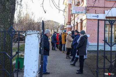 Вместо праздника — в очереди: новая справка для водителей создаст новогодний ажиотаж в медцентрах